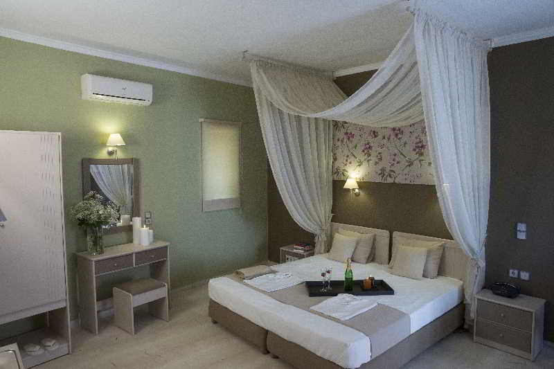 Elia Stalos Apartments Agia Marina Exteriör bild