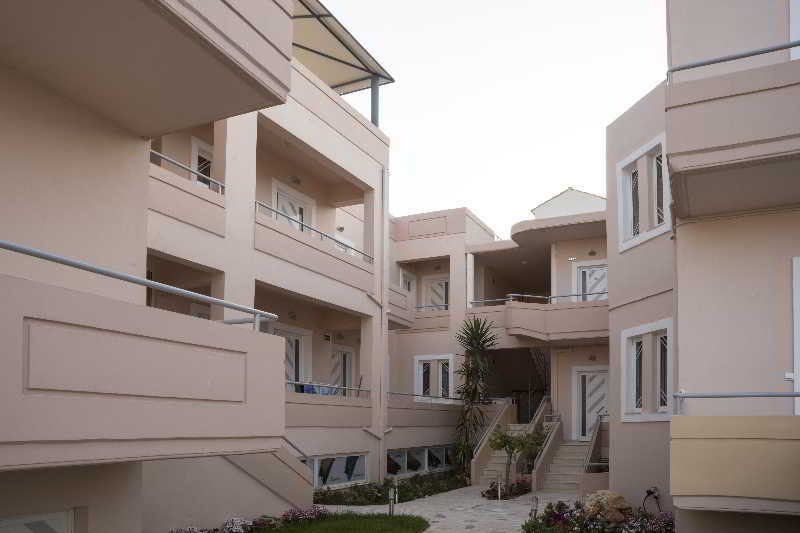 Elia Stalos Apartments Agia Marina Exteriör bild